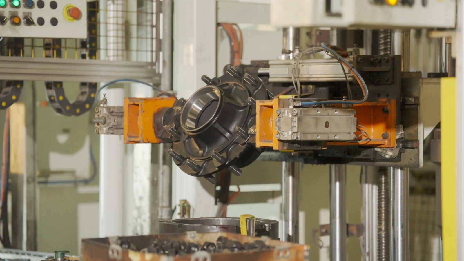 Automotive component manufacturing fixture